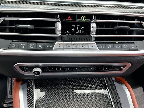 Used 2022 BMW X6 M50i w/ Executive Package image 33