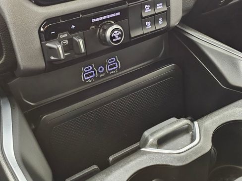 Used 2025 RAM 1500 Big Horn image 30
