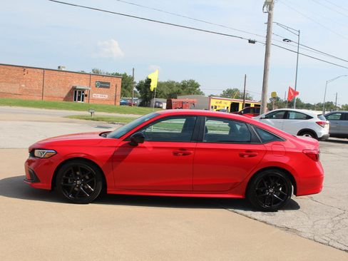 Used 2024 Honda Civic Sport image 9