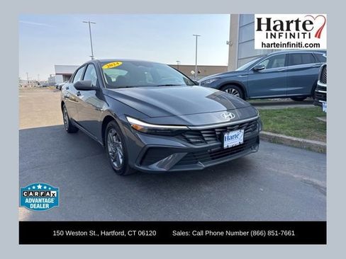 Used 2024 Hyundai Elantra SEL FWD image 1