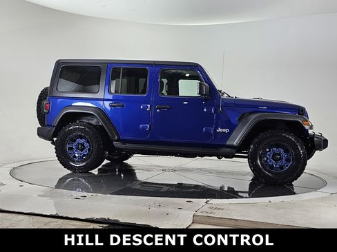 Used 2018 Jeep Wrangler Unlimited Sport S image 2