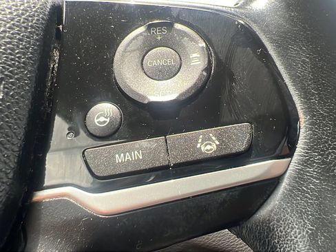 Used 2018 Honda Odyssey Elite image 12