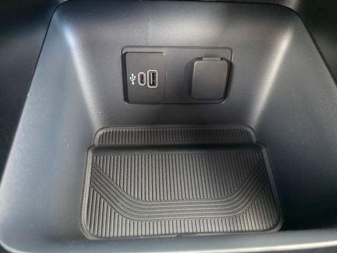 New 2026 Ford Explorer ST-Line RWD image 21