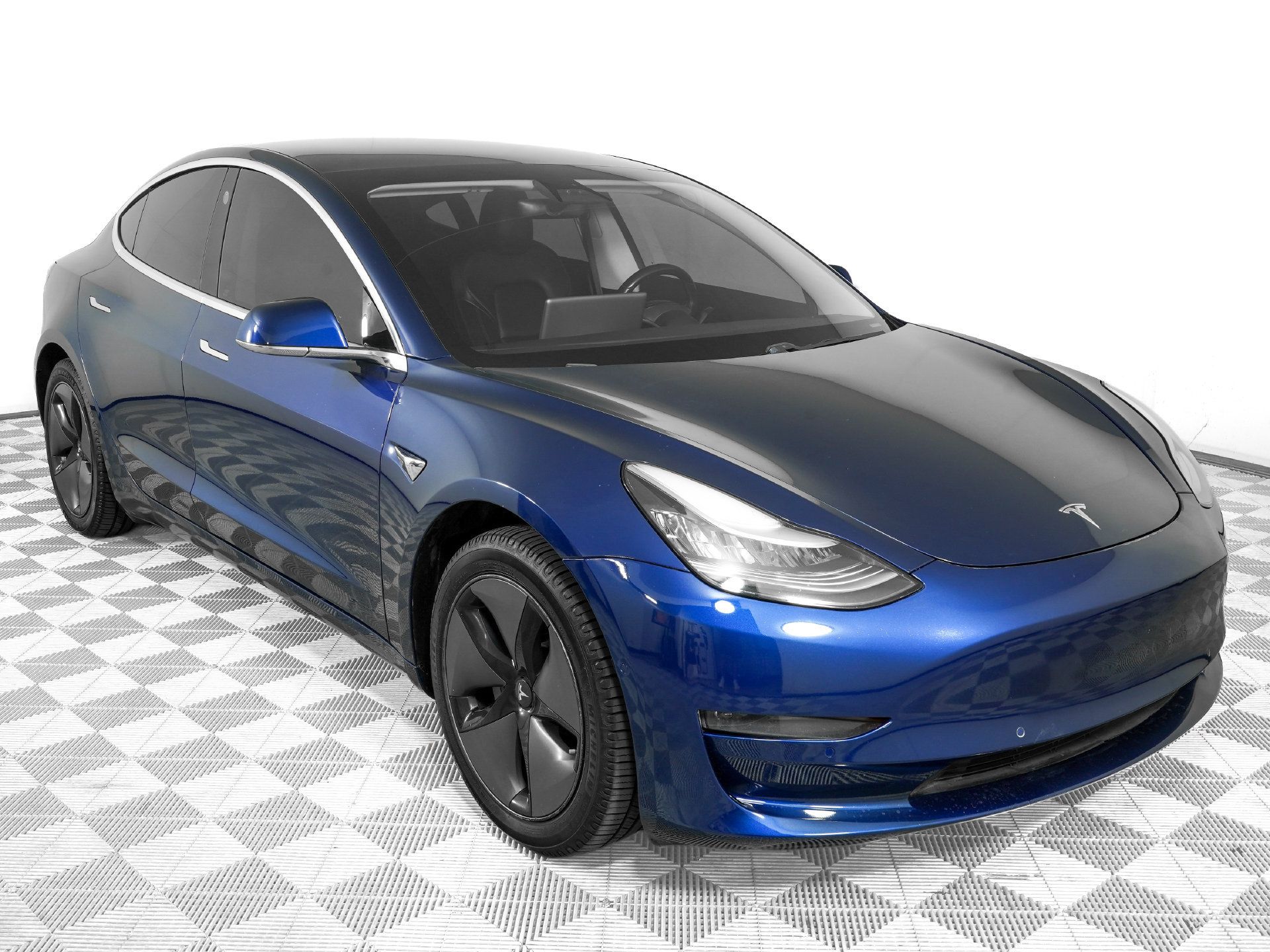 Used 2019 Tesla Model 3 Long Range AWD/4WD image 3