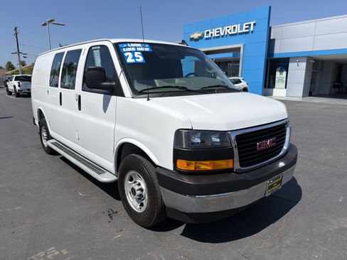 Used 2025 GMC Savana 2500 w/ Driver Convenience Package RWD image 2
