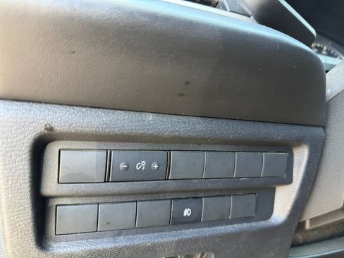 Used 2024 Mitsubishi Outlander ES FWD image 13
