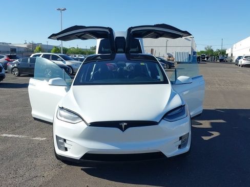 Used 2018 Tesla Model X 100D AWD/4WD image 7