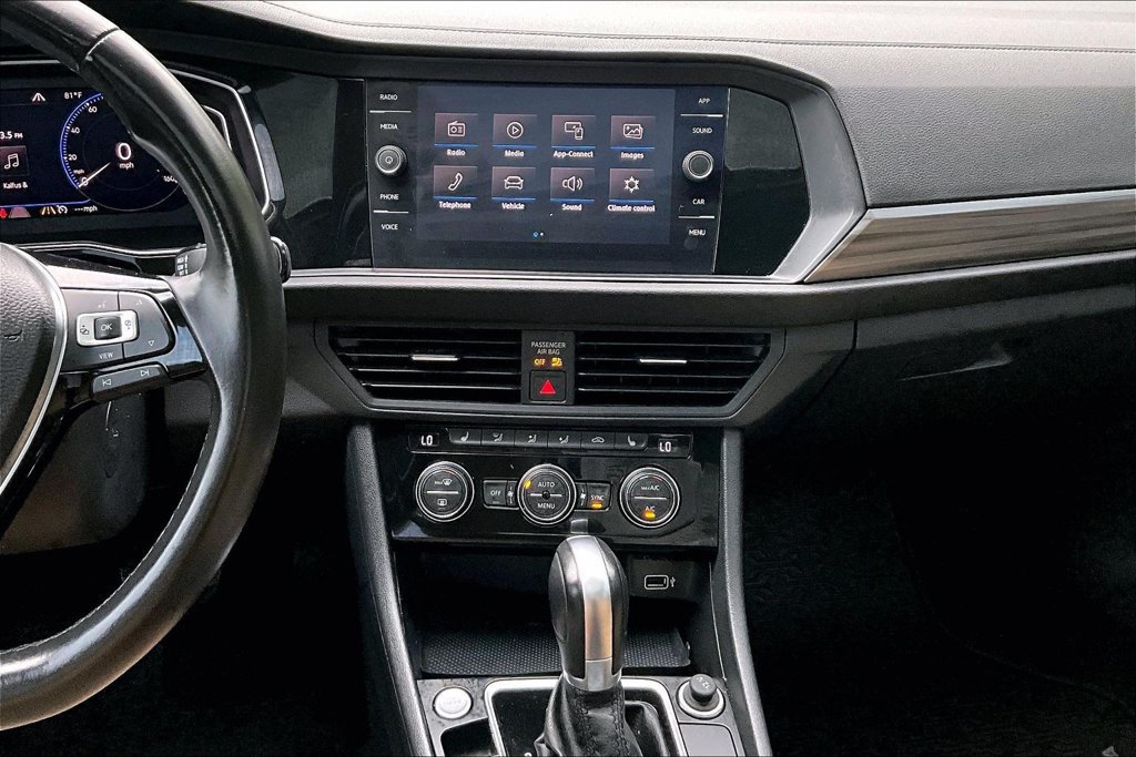 Used 2019 Volkswagen Jetta SEL FWD image 9