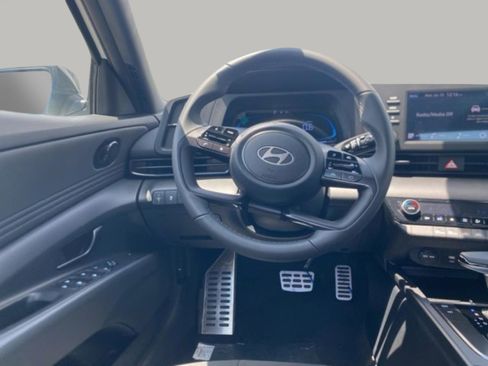 New 2025 Hyundai Elantra Sport FWD image 19