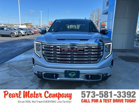 Certified 2022 GMC Sierra 1500 Denali AWD/4WD image 2