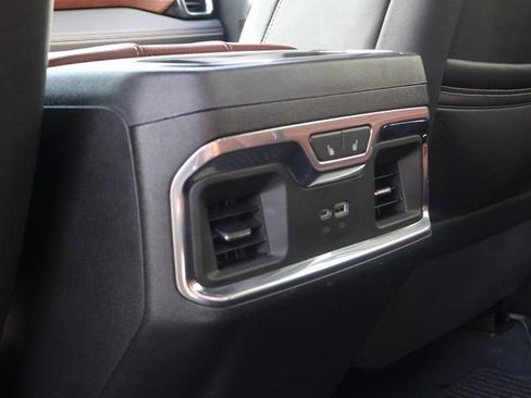 Certified 2024 GMC Sierra 2500 Denali Ultimate AWD/4WD image 27