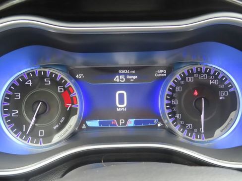 Used 2016 Chrysler 200 C w/ Quick Order Package 26P image 34