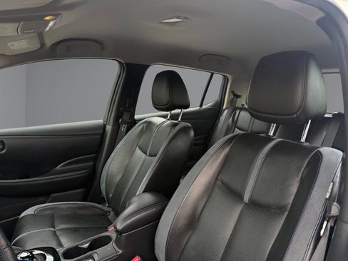 Used 2022 Nissan Leaf SL Plus image 14