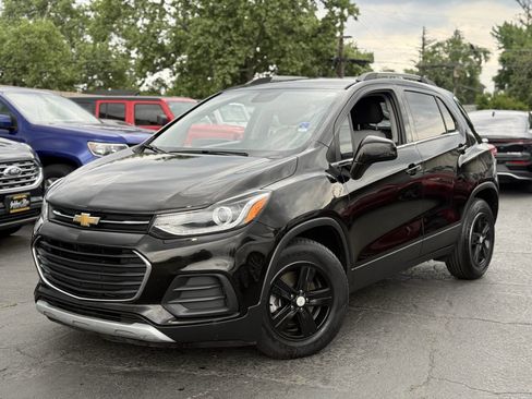 Used 2020 Chevrolet Trax LT image 2