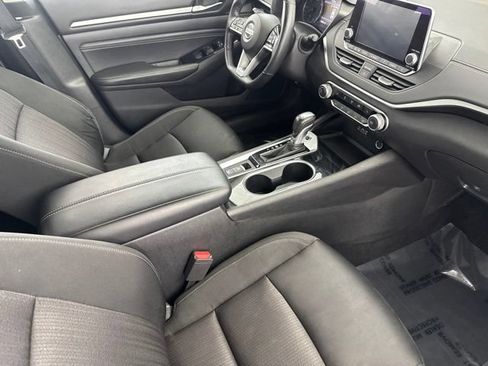 Certified 2021 Nissan Altima 2.5 SV w/ SV Premium Package AWD/4WD image 21