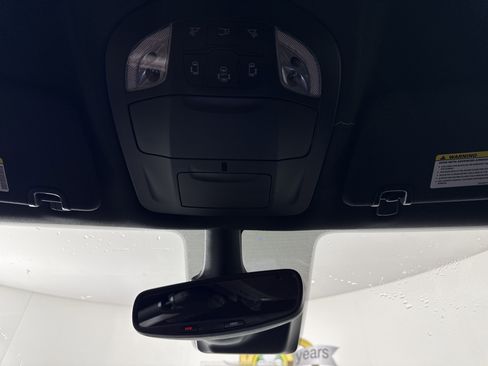 New 2026 Chrysler Pacifica Select w/ S Appearance Package image 21