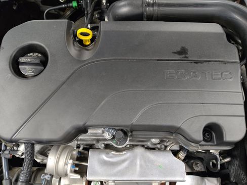 Used 2024 Chevrolet Malibu LT FWD image 30