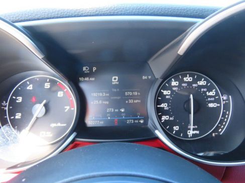 Used 2020 Alfa Romeo Giulia Sport w/ Quick Order Package 22K Sport image 27