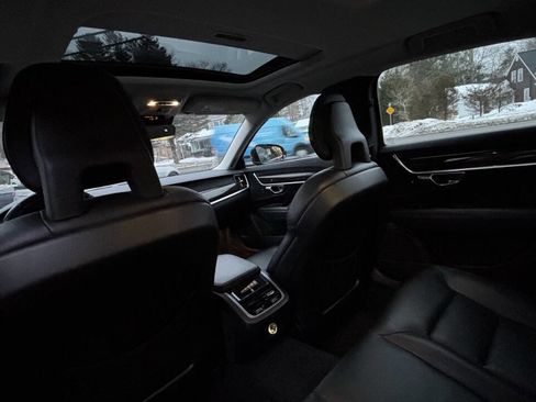 Used 2017 Volvo S90 T6 Momentum w/ Vision Package image 34