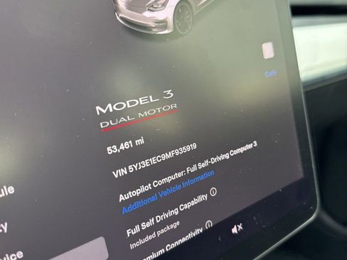 Used 2021 Tesla Model 3 Performance image 9