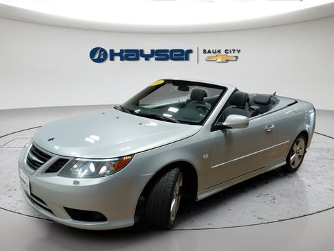 Used 2010 Saab 9-3 2.0T FWD image 3