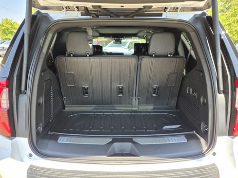 New 2026 GMC Yukon AT4 w/ AT4 Premium Plus Package AWD/4WD image 7