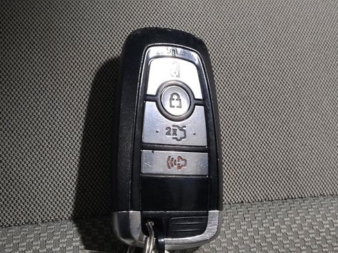 Used 2018 Ford Fusion S image 32