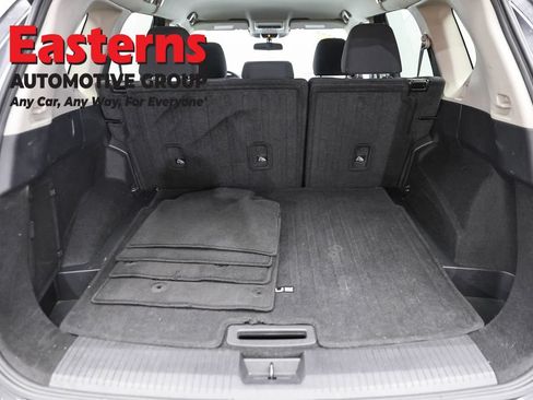 Used 2024 Nissan Rogue S AWD/4WD image 9