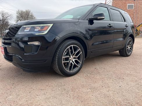 Used 2019 Ford Explorer Sport w/ Equipment Group 401A AWD/4WD image 3