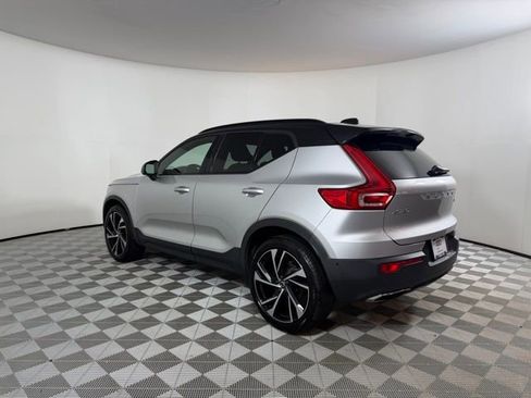 Used 2019 Volvo XC40 T5 R-Design AWD/4WD image 5