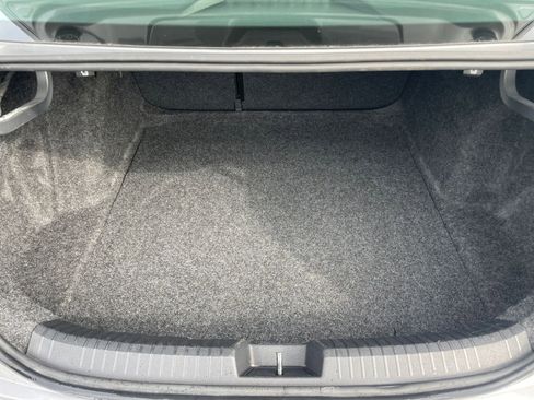 Used 2025 Volkswagen Jetta SE image 30