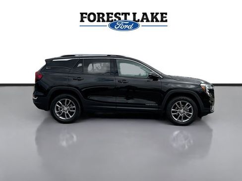 Used 2024 GMC Terrain SLT AWD/4WD image 8