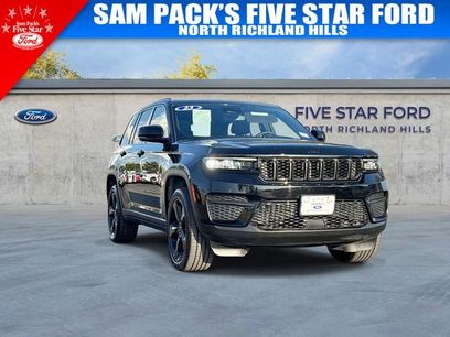 Used 2023 Jeep Grand Cherokee Altitude
