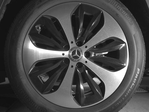 Used 2025 Mercedes-Benz GLA 250 image 14