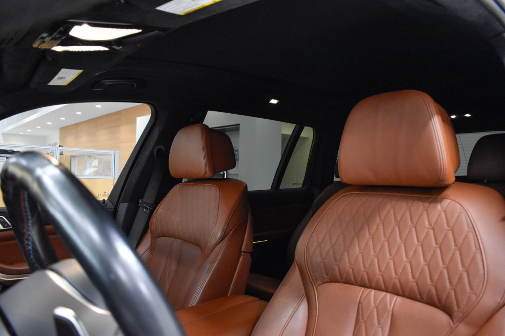 Used 2023 BMW X7 M60i w/ Executive Package AWD/4WD image 3