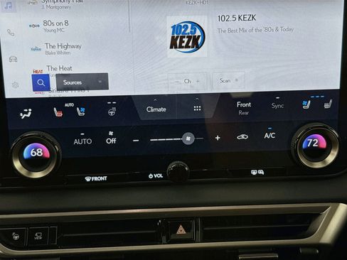 Used 2024 Lexus RX 350 w/ Convenience Package AWD/4WD image 17