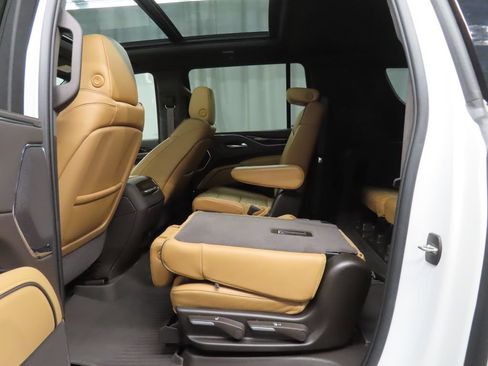 Used 2024 Cadillac Escalade ESV Sport w/ Touring Package AWD/4WD image 64