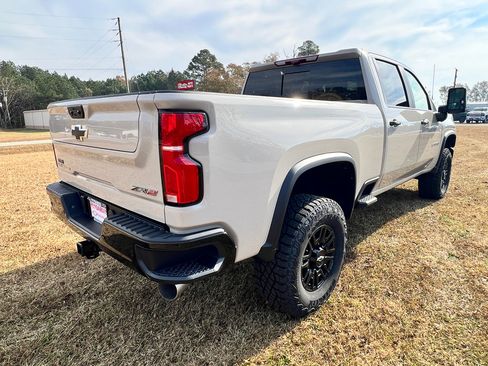New 2026 Chevrolet Silverado 2500 ZR2 image 29