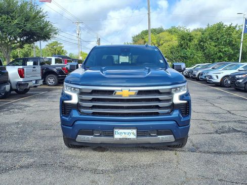 Used 2024 Chevrolet Silverado 1500 High Country w/ High Country Premium Package AWD/4WD image 20
