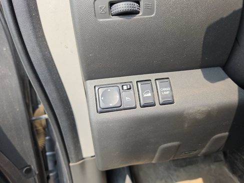 Used 2018 Nissan Frontier PRO-4X AWD/4WD image 17