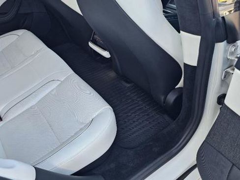 Used 2021 Tesla Model S Plaid AWD/4WD image 32