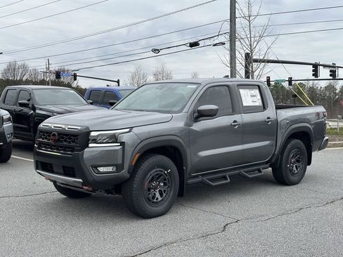 New 2026 Nissan Frontier PRO-4X w/ Pro-4x Convenience Package image 3