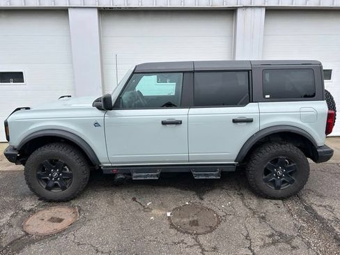 Certified 2022 Ford Bronco Black Diamond AWD/4WD image 3