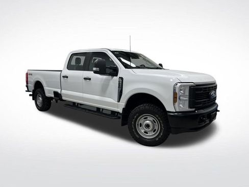 Used 2024 Ford F250 XL w/ XL Off-Road Package image 40
