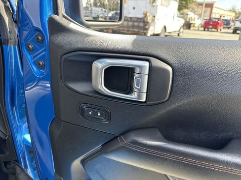 Used 2022 Jeep Gladiator Mojave w/ Trailer Tow Package image 26