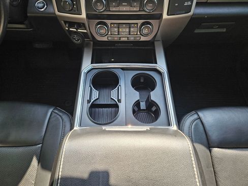 Used 2020 Ford F350 Lariat w/ Lariat Ultimate Package image 12