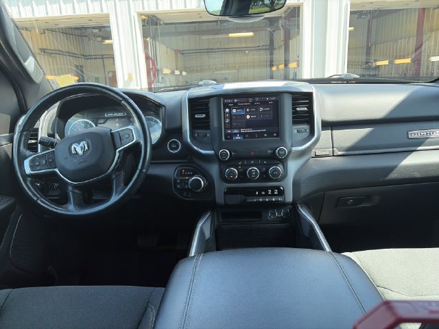 Used 2022 RAM 1500 Big Horn AWD/4WD image 14