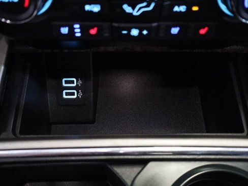 Used 2019 Ford F250 Lariat w/ Lariat Value Package AWD/4WD image 42