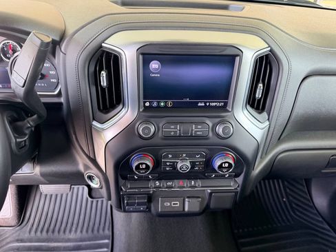 Used 2021 Chevrolet Silverado 1500 RST w/ Z71 Off-Road Package AWD/4WD image 24