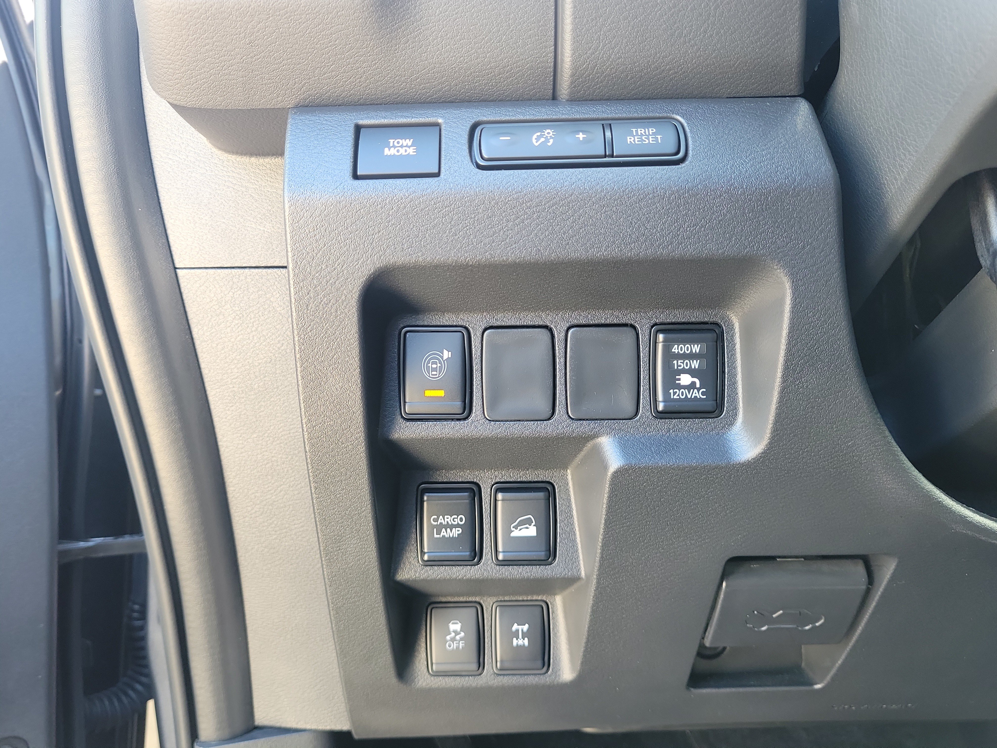 Certified 2025 Nissan Frontier PRO-4X w/ Pro Premium Package AWD/4WD image 32